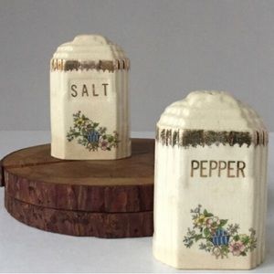 Art deco stovetop salt and pepper shakers